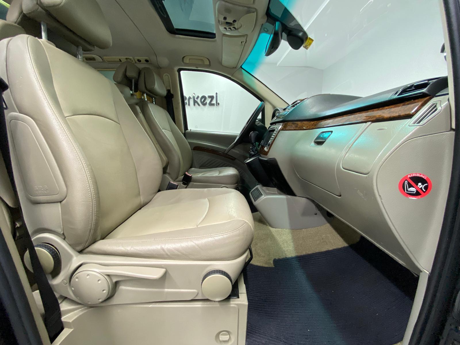 MERCEDES VIANO 17